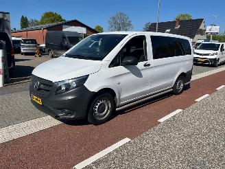 Voiture accidenté Mercedes Vito TOURER 116 CDI 120KW LANG AUT. PKW BRIEF 8P KLIMA 2019/1