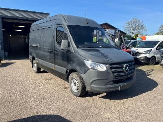 damaged commercial vehicles Mercedes Sprinter 314 CDI 366 L2H2 AIRCO KLIMA EURO6 2020/1