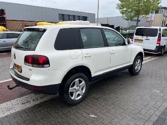 Volkswagen Touareg 2.5 TDI 128KW 5DRS VAN  4WD 4MOTION LEER KLIMA picture 4