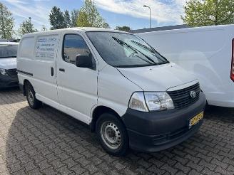 dommages fourgonnettes/vécules utilitaires Toyota Hi-ace 2.5 D-4D  92.000KM!! 2008/8