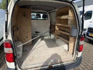 Toyota Hi-ace 2.5 D-4D  92.000KM!! picture 9