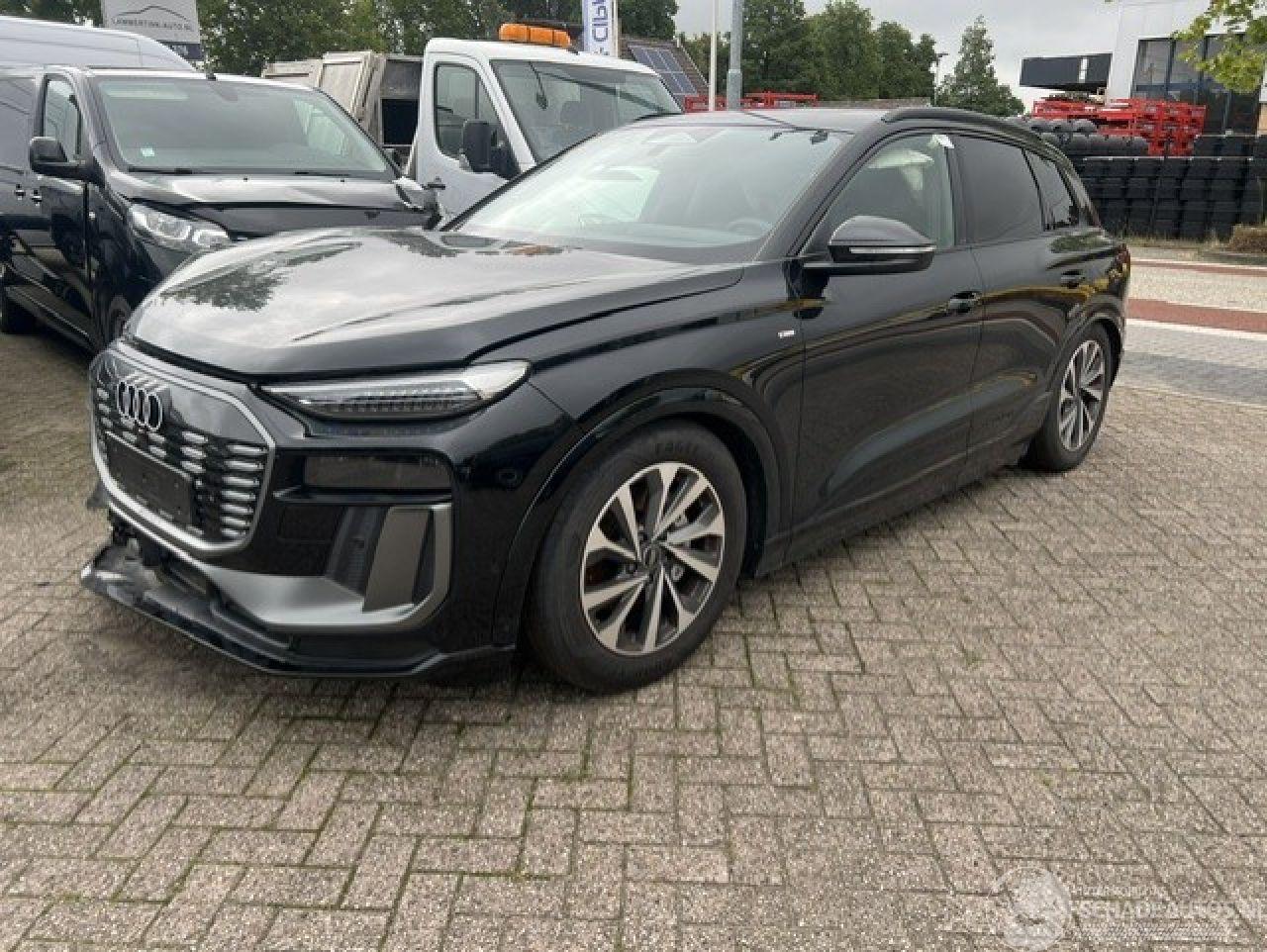 Audi Q6 SUV E-TRON  100KWH  S-LINE  7300KM