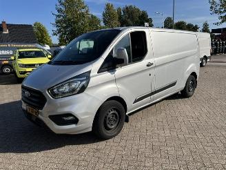damaged commercial vehicles Ford Transit Custom 2.0 TDCI 96KW L2H1 LANG AIRCO KLIMA NAVI 2018/6