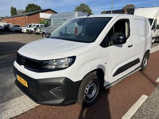 skadebil bedrijf Opel Combo 1.5D 75KW AIRCO KLIMA NAV SCHUIFDEUR EURO6 2024/3