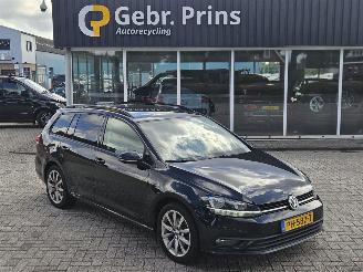 Vaurioauto  passenger cars Volkswagen Golf 1.6 TDI BMT 16V Combi/o  Diesel 1.598cc 85kW (116pk) FWD 2017/7