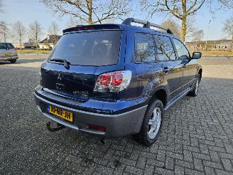 Mitsubishi Outlander 2.4 16V 4x4 SUV  Benzine 2.378cc 118kW (160pk) 4x4 picture 3