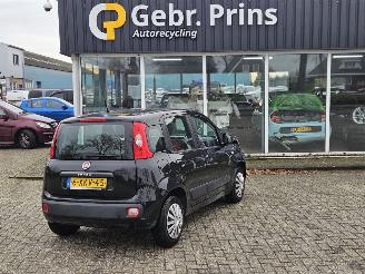 Vaurioauto  passenger cars Fiat Panda 0.9 TwinAir 60 Hatchback  Benzine 964cc 44kW (60pk) FWD 2014/8