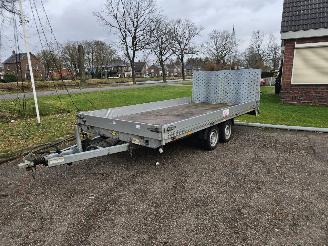 skadebil aanhanger Humbaur  Multitransporter 2016/1