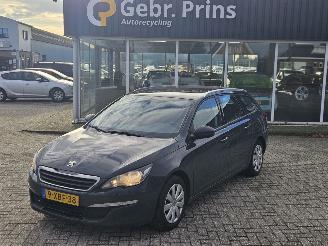 damaged passenger cars Peugeot 308 1.6 BlueHDi 120 Combi/o 4Dr Diesel 1.560cc 88kW (120pk) FWD 2014/6