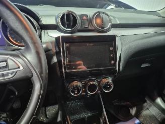 Suzuki Swift 1.2 Dual Jet 16V Smart Hybrid Hatchback 4Dr Elektrisch Benzine 1.242cc 61kW (83pk) FWD picture 11