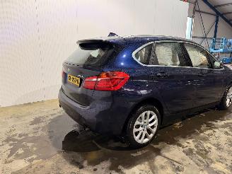 BMW 2-serie 220i 2.0 TwinPower Turbo 16V MPV  Benzine 1.998cc 141kW (192pk) FWD picture 2
