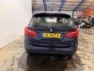 BMW 2-serie 220i 2.0 TwinPower Turbo 16V MPV  Benzine 1.998cc 141kW (192pk) FWD picture 3
