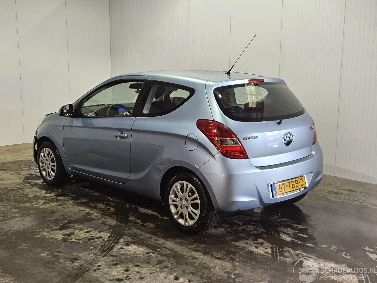 Hyundai I-20 ROLSTOEL/AANGEPAST 1.4i 16V Hatchback Benzine 1.396cc 74kW (101pk) FWD