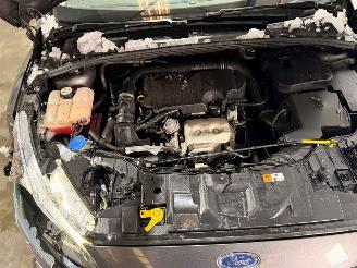 Ford Focus 1.0 Ti-VCT EcoBoost 12V 100 Hatchback  Benzine 998cc 74kW (101pk) FWD picture 11