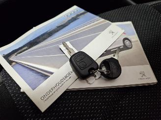 Peugeot 206+ 1.4 XS Hatchback  Benzine 1.360cc 55kW (75pk) FWD picture 13