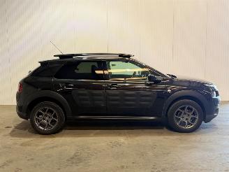 Citroën C4 cactus 1.2 PureTech 110 12V Hatchback 4Dr Benzine 1.199cc 81kW (110pk) FWD picture 2