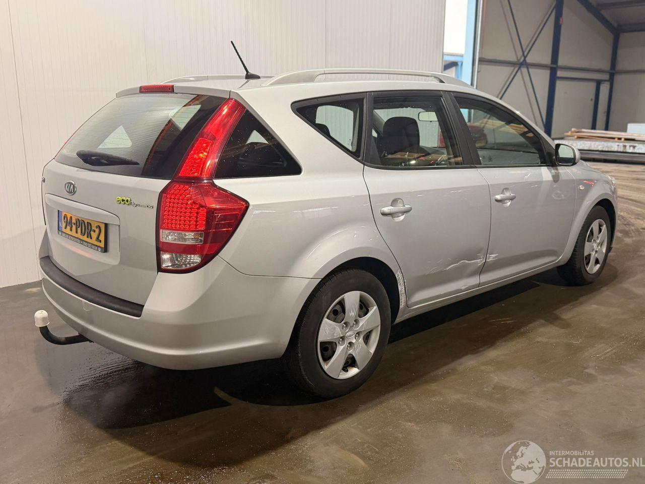 Kia Cee d 1.4 16V Combi/o Benzine 1.396cc 66kW (90pk) FWD