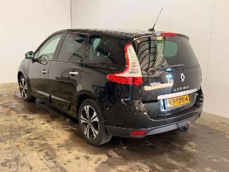 škoda osobní automobily Renault Scenic 1.6 dCi MPV  Diesel 1.598cc 96kW (131pk) FWD 2011/11