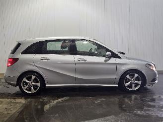 Mercedes B-klasse 1.5 B-180 CDI,d 16V Hatchback  Diesel 1.461cc 80kW (109pk) FWD picture 11