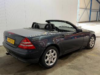Mercedes SLK 2.0 200 16V Cabrio  Benzine 1.998cc 100kW (136pk) RWD picture 10