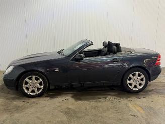Mercedes SLK 2.0 200 16V Cabrio  Benzine 1.998cc 100kW (136pk) RWD picture 4