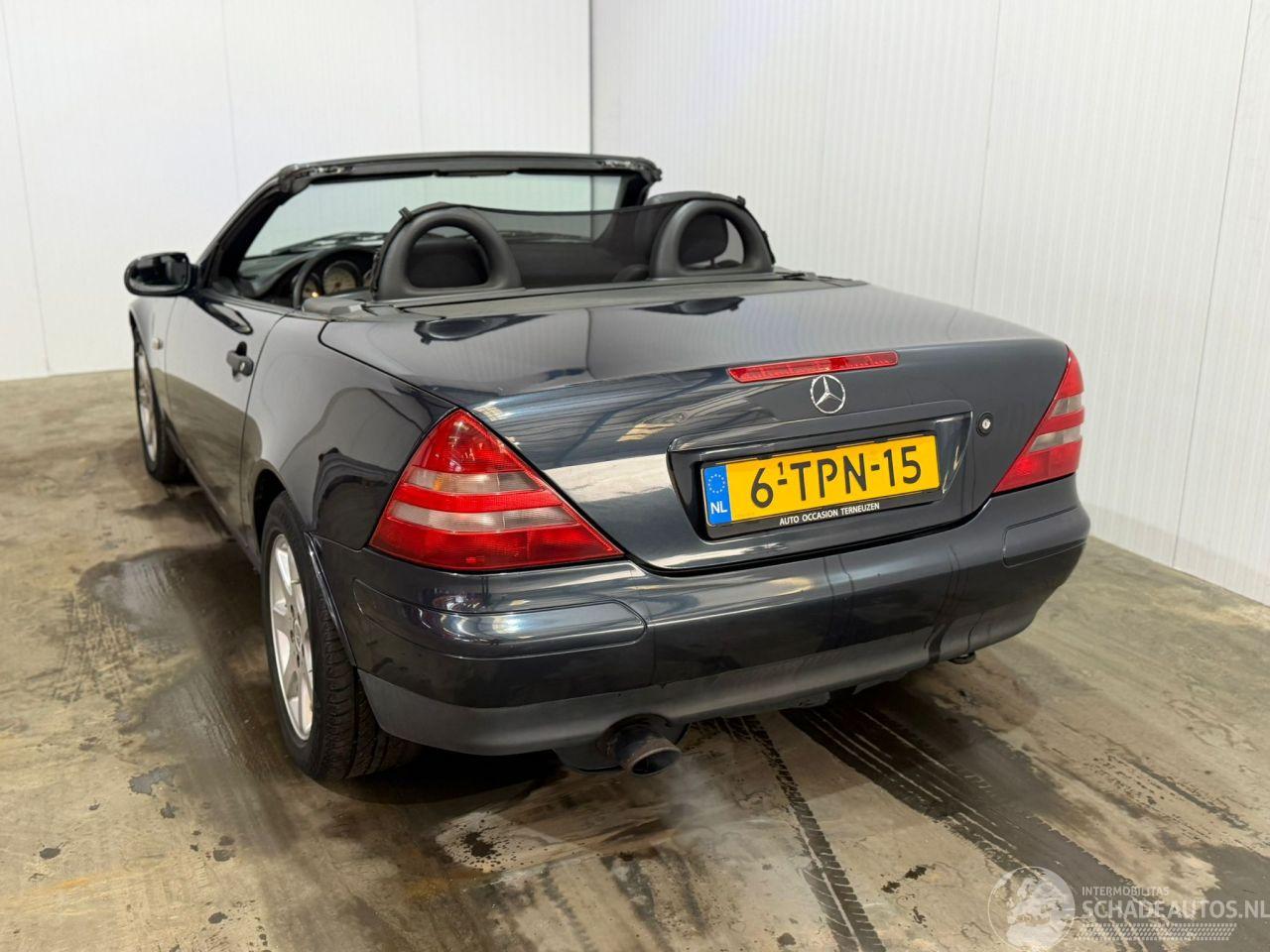 Mercedes SLK 2.0 200 16V Cabrio  Benzine 1.998cc 100kW (136pk) RWD