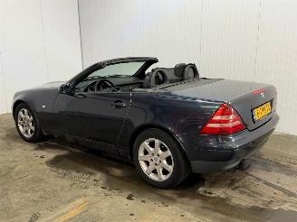Mercedes SLK 2.0 200 16V Cabrio  Benzine 1.998cc 100kW (136pk) RWD picture 9