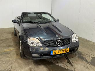 Mercedes SLK 2.0 200 16V Cabrio  Benzine 1.998cc 100kW (136pk) RWD picture 5