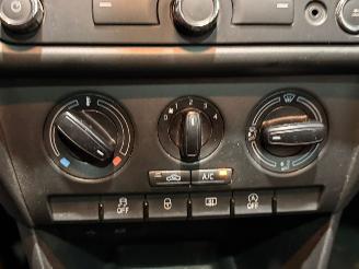 Skoda Rapid 1.2 TSI Combi/o  Benzine 1.197cc 63kW (86pk) FWD picture 16