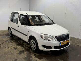 Damaged car Skoda Roomster 1.2i 12V MPV  Benzine 1.198cc 51kW (69pk) 2012/12