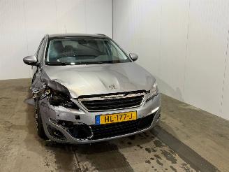 Peugeot 308 1.6 BlueHDi 120 Combi/o 4Dr Diesel 1,560cc 88kW (120pk) FWD picture 4