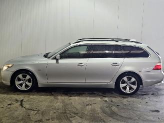 BMW 5-serie 520i 16V Combi/o  Benzine 1.995cc 125kW (170pk) RWD picture 2