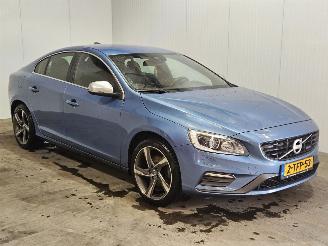 Auto incidentate Volvo S-60 R-Design 1.6 DRIVe,D2 AUT Sedan 4Dr Diesel 1.560cc 84kW (114pk) FWD 2014/1