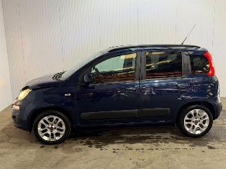 Fiat Panda 0.9 TwinAir Turbo 85 Hatchback  Benzine 875cc 63kW (86pk) picture 2