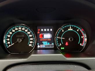 Jaguar XF 2.2 D S 16V Combi/o  Diesel 2.179cc 147kW (200pk) RWD picture 14