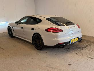 Porsche Panamera S E-HYBRID 3.0 V6 24V S E-Hybrid Liftback  Elektrisch Benzine 2.995cc 245kW (333pk) RWD picture 5