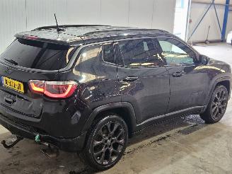 Jeep Compass 1.3 T4 150 16V SUV  Benzine 1.332cc 110kW (150pk) FWD picture 3