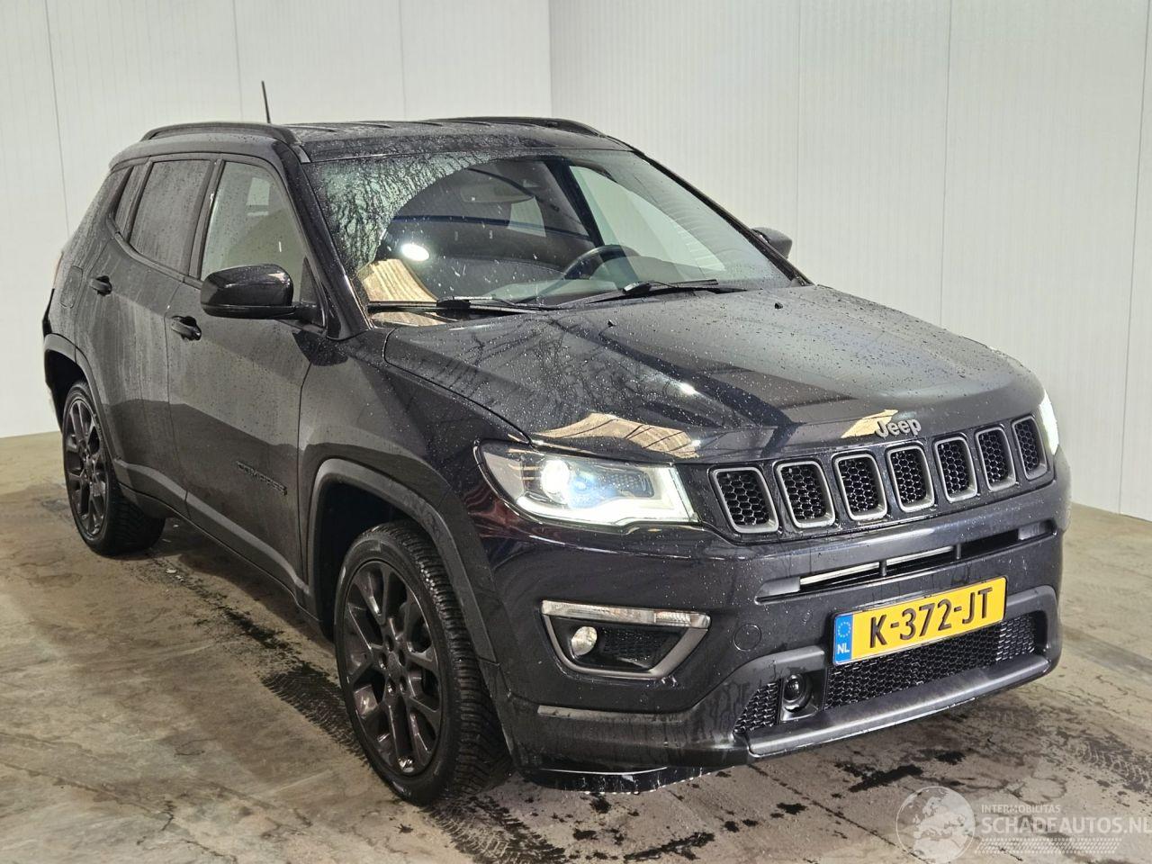 Jeep Compass 1.3 T4 150 16V SUV  Benzine 1.332cc 110kW (150pk) FWD