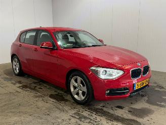 Unfallwagen BMW 1-serie 116i 1.6 16V Hatchback 4Dr Benzine 1.598cc 100kW (136pk) RWD 2013/11