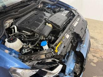 Volkswagen Polo 1.4 TDI 12V 90 Hatchback  Diesel 1.422cc 66kW (90pk) FWD picture 13