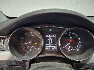 Skoda Superb 1.8 TSI  AUT16V Combi/o  Benzine 1.798cc 118kW (160pk) FWD picture 14