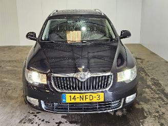 Skoda Superb 1.8 TSI  AUT16V Combi/o  Benzine 1.798cc 118kW (160pk) FWD picture 4