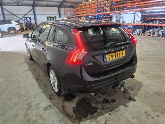 Volvo V-60 1.6 T3 16V Combi/o  Benzine 1.598cc 110kW (150pk) FWD picture 5