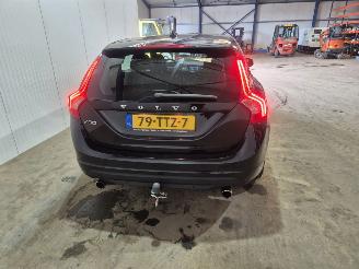 Volvo V-60 1.6 T3 16V Combi/o  Benzine 1.598cc 110kW (150pk) FWD picture 4