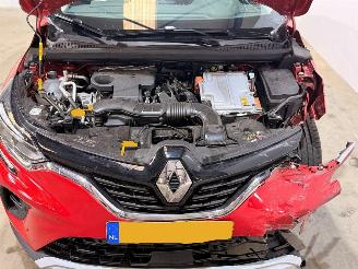 Renault Captur E-TECH HYBRID picture 9