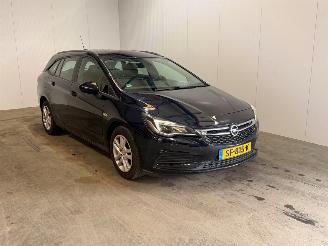 škoda osobní automobily Opel Astra Astra K Sports Tourer 1.0 Turbo 12V Combi/o 2018/3