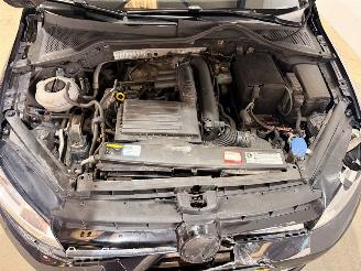Volkswagen Golf 1.4 TSI 16V Hatchback picture 5