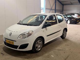 Renault Twingo 1.2 Hatchback picture 7
