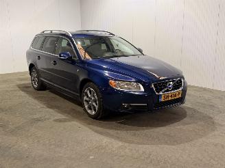 Schadeauto Volvo V-70 2.4 D4 Summum 2013/1