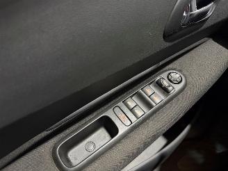 Peugeot 3008 1.6 VTi ST picture 16